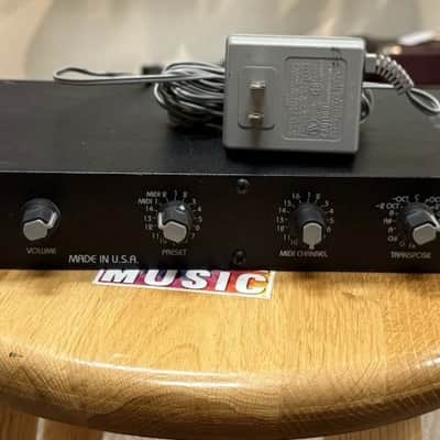 Peavey Spectrum Bass DBSM Digital Bass Sound Module Rack w/ Adaptor