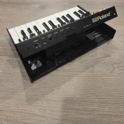 Roland JU-06A Boutique Series Synthesizer Module with K-25m Keyboard 2019 - Present - Black image 3