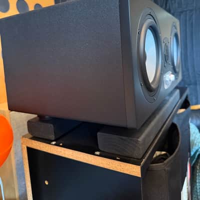 Eve Audio SC307 7" 3-Way Active Studio Monitor - Single image 4