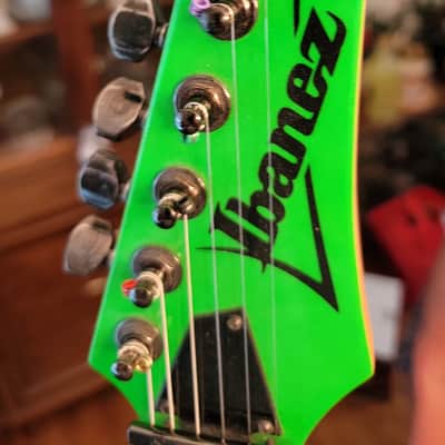 Ibanez JEM777-LG Steve Vai Signature with Edge Tremolo 1987 - 1988 - Loch Ness Green image 11
