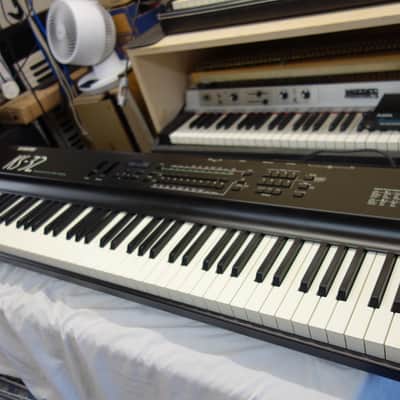 Ensoniq KS-32 76 weighted keys workstation (USA/1992) just watch the video.....