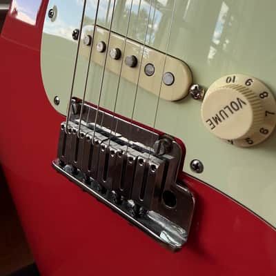 2011 Fender American Deluxe Stratocaster - Fiesta Red image 5