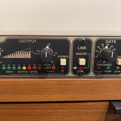 Drawmer MX30 Dual Gated Compressor Limiter 1997 - Silver image 4
