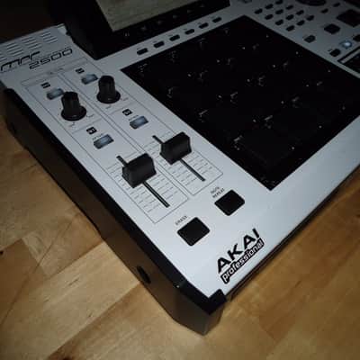 Custom Akai MPC 2500LE #213 80GB HDD DVD/CD Drive "Black & White" FULLY SERVICED image 3