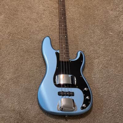 Squier Precision Bass (w/ PJ pickups) image 9