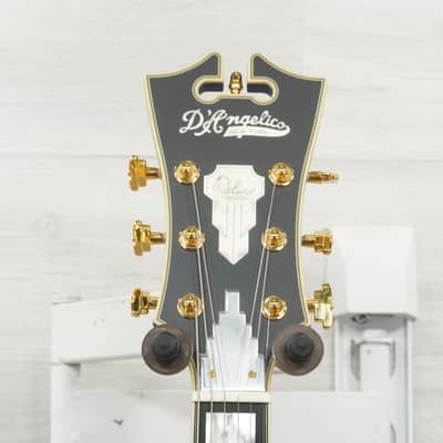 D'angelico Deluxe 175 Semi-hollowbody Electric Guitar - Matte Blue image 3