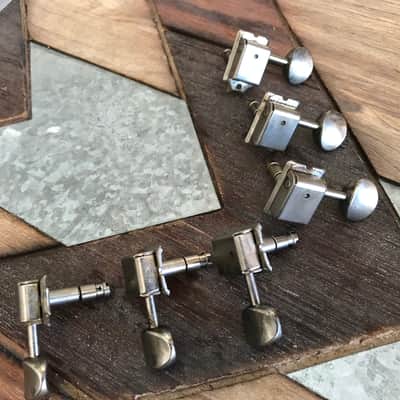 Real Life Relics Fender® Gotoh Aged Nickel Locking Vintage Tuners Fender PT # 0072272049    [CA3]