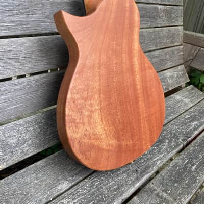 KALA Revelator Nautilus Master Grade Koa Baritone ukulele imagen 6