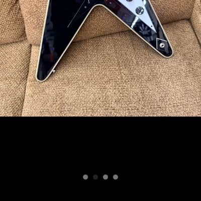 Epiphone Limited Edition Flying V Custom with Block Inlays 2010s - Ebony image 2