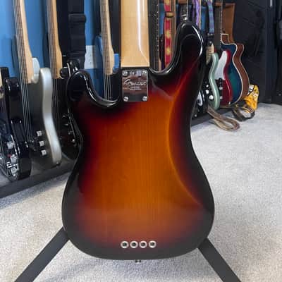 Fender American Standard Precision Bass with Rosewood Fretboard 2008 - 2016 - 3-Color Sunburst image 5