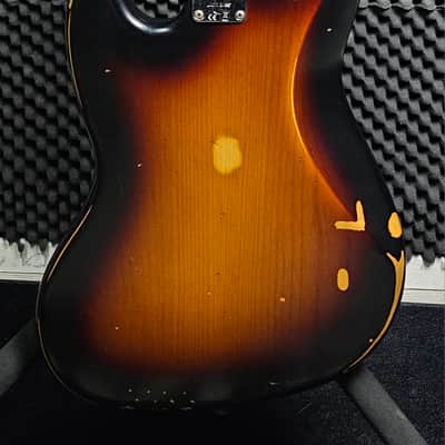 Fender 60th Anniversary Road Worn '60s Jazz Bass 2020 - 3-Tone Sunburst image 5