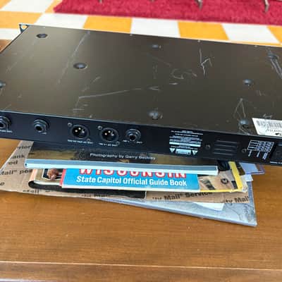 Focusrite Platinum Voice Master 2000s - Silver image 3