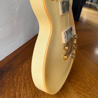 1989 Alpine White Les Paul Standard w/Gold Hardware + OHSC image 5