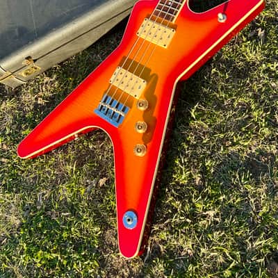 Vintage Dean ML Bass 1981 - Flame Top Cherry Sunburst image 5