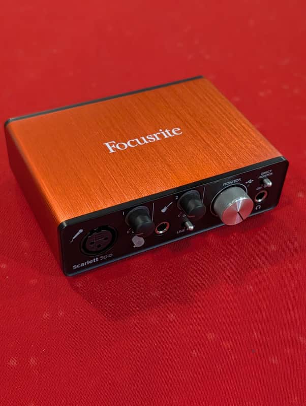 Focusrite Scarlett Solo 2nd Gen USB Audio Interface 2016 - 2018 - Red / Black image 1