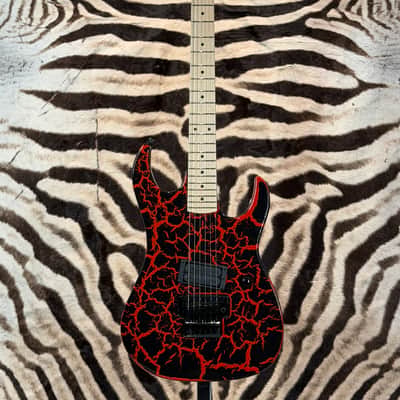 B.C. Rich Gunslinger Retro II 2025 - Red Crackle image 1