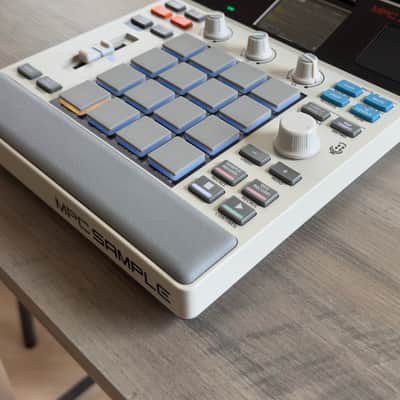 Akai MPC Sample