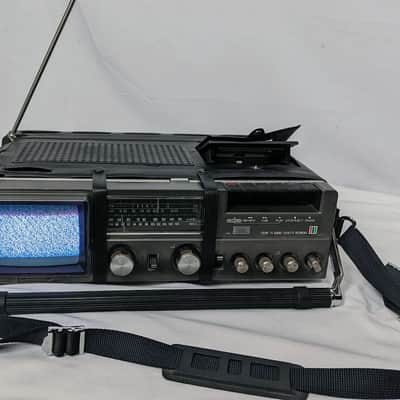 Vintage JVC CX-500US Portable TV AM/FM Cassette Player/Recorder Combo - Tested & Working image 2