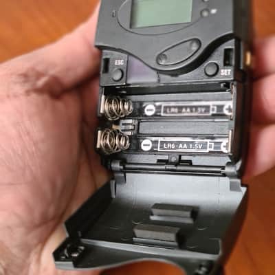 Sennheiser ๐งโจ Sennheiser EK2000 IEM Diversity Receiver | 626โ698 MHz | Clean & Professional | Ready to Use image 7