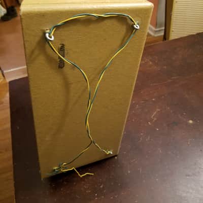 Audiomatic Empty vintage MCM speaker cabinet for 8" driver 1956 - gold woven cloth grill and alligator skin Tolex image 13