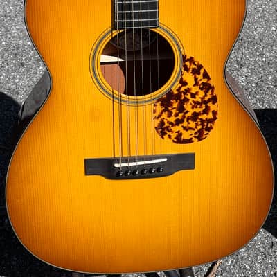 2010 Collings OM1G SB Varnish Acoustic Guitar W/OHSC Sunburst image 3