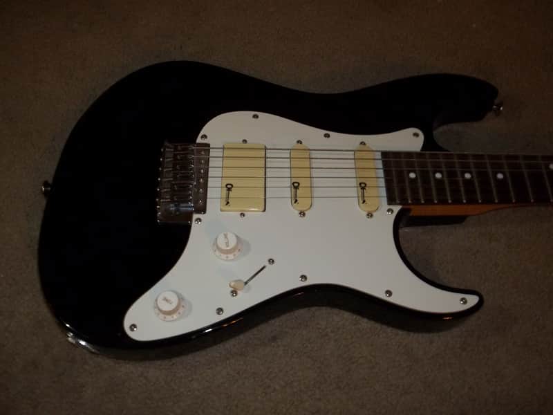 CHARVEL CX290 エレキギター 日本製 ブラック CHARVEL CX290 エレキギター 日本製 ブラック CHARVEL CX290 エレキ