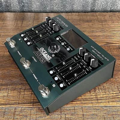 Electro-Harmonix EHX Oceans Abyss Advanced Reverb Laboratory Guitar Effect Pedal image 3