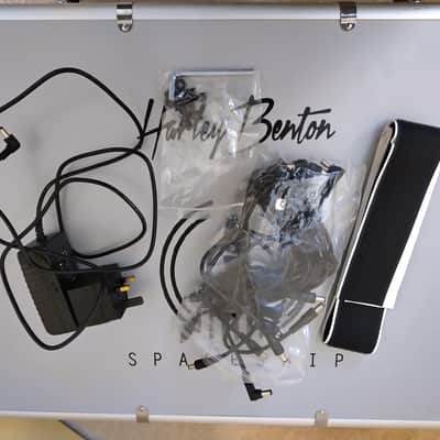 Harley Benton pedalboard, case and isolated power supply (12-way) image 9