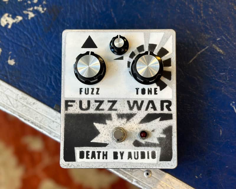 Death By Audio Fuzz War