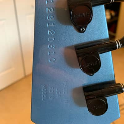 Gibson Thunderbird 2013 Pelham Blue image 4
