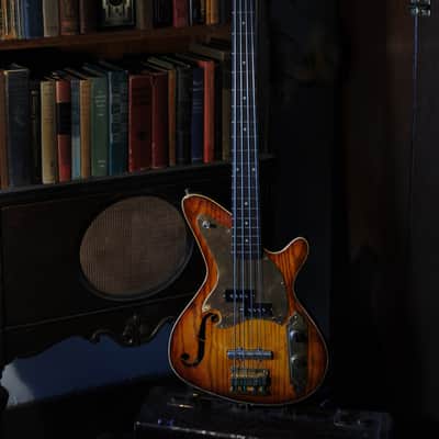 Postal Handmade Dixie Flyer Bass P&J Lipstick Sunburst F Hole Gold Grover Tuners image 2