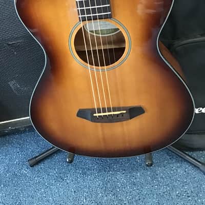 Breedlove DISCOVERY CONCERTINA SB LATE 2000’s - BROWN image 2