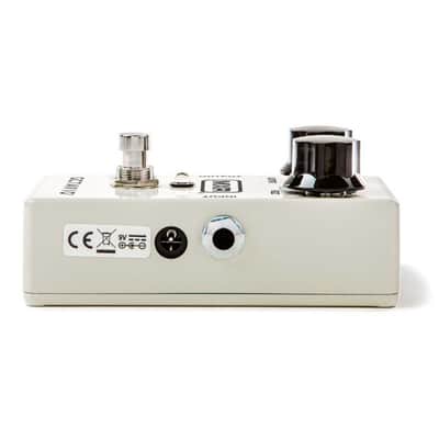 MXR M267 Octavio Fuzz Guitar Effects Pedal image 5