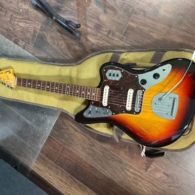 Fender Jaguar 1997-2008 - 3 tone sunburst image 5