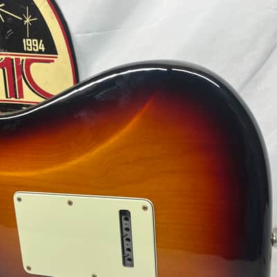 Fender American Elite Stratocaster Strat Electric Guitar - 3-Color Sunburst image 12