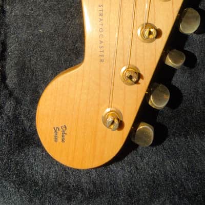Fender Pawn Shop '70s Stratocaster Deluxe 2013 - 2014 - 2-Color Sunburst image 4