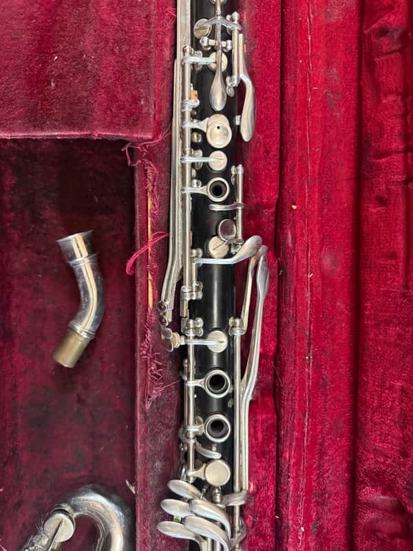 Selmer Bundy Alto clarinet, with case. Made in USA imagen 1