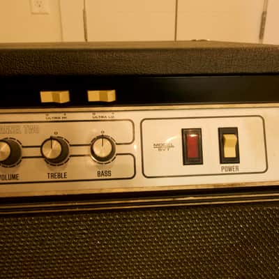 Ampeg SVT Tube 300-Watt Bass Amp Head 1976-79 - Black Line - Curved image 8
