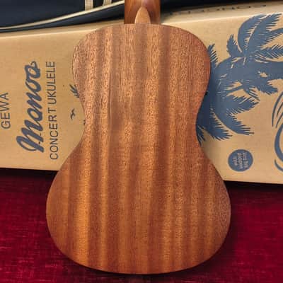 Gewa Manoa M-CO-E Concert Ukulele w/ Preamp, Tuner, Blue Gig Bag & Professional Setup - NEW image 6