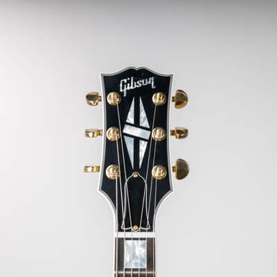 Gibson 1963 Les Paul SG Custom Reissue with Maestro Vibrola, Classic white | Demo image 5