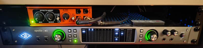 (WITH 55 ADDITIONAL DSP PLUGINS)Universal Audio Apollo x6 Heritage Edition Thunderbolt 3 Audio Interface 2020 - Present - Gray - INCLUDED ARE 55 UA PURCHASED DSP PLUGINS image 1