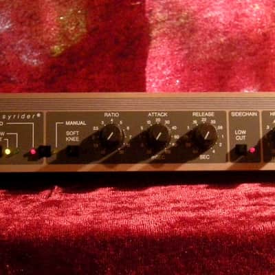 Near Mint Aphex 661 Expressor Tube Compressor High-End Studio Quality! imagen 3