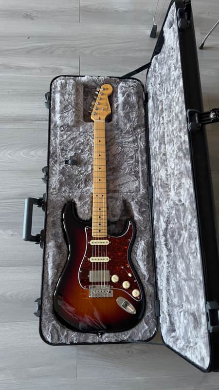 Fender American Professional Stratocaster HSS 2017 - 3 color sunburst image 1