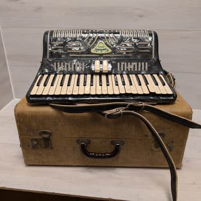 Salanti N. 245 Piano Accordion - Black w/ Case *as-is* image 1