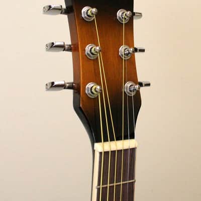 Student Model 3/4 Acoustic Guitar, perfect for kids, Sunburst image 9