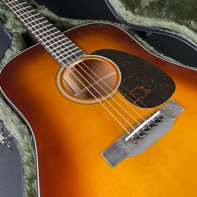 Martin D-18 Standard w/Hardshell Case - 1933 Ambertone (2025) image 3