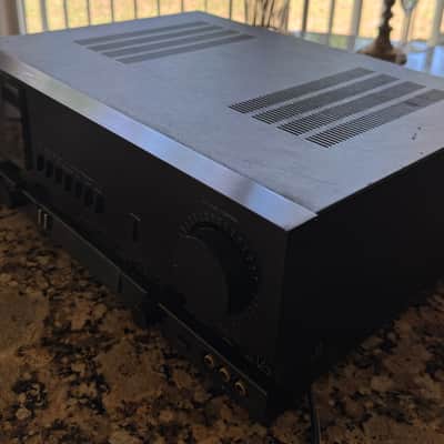 Luxman LV105 Hybrid (tube preamp, transistor final stage) Integrated amp image 7