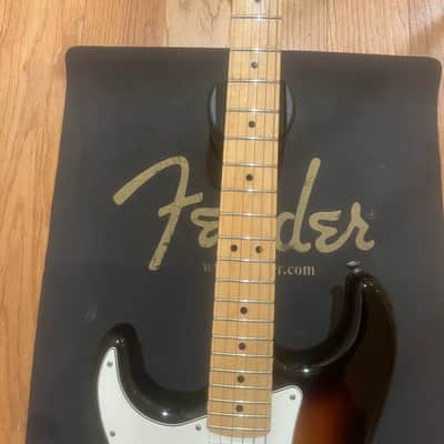 American Fender Stratocaster 2011 (FSR) - 2 tone sunburst image 4