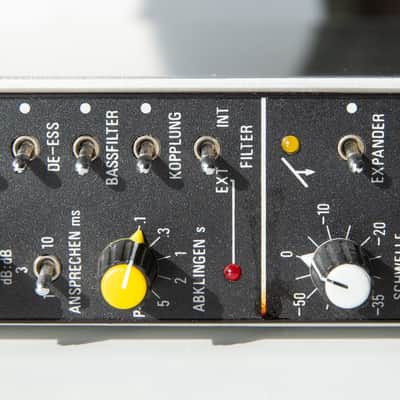 vintage double mono compressor BFE / Filtek BKE 4 in housing with power supply XLR ! 1980 image 5