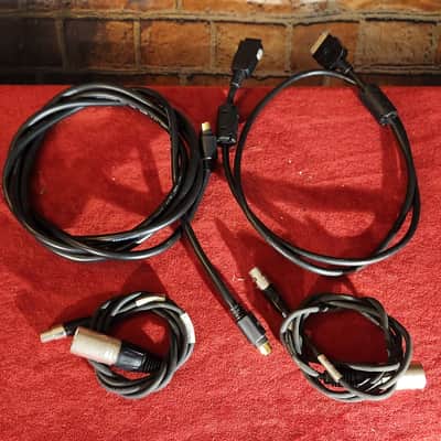Shure Lot of Wireless Receivers & Antenna ULXS4 & 2 Each Of UC4-UA w/ Mini XLR Adapters & 6 Antenna image 25